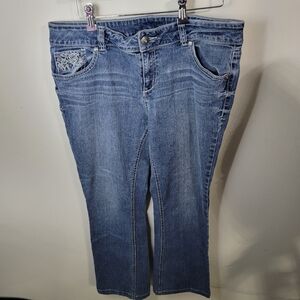 Classic Blue Denim Women's Jeans w Embroidered Floral Embellishments, Size 12